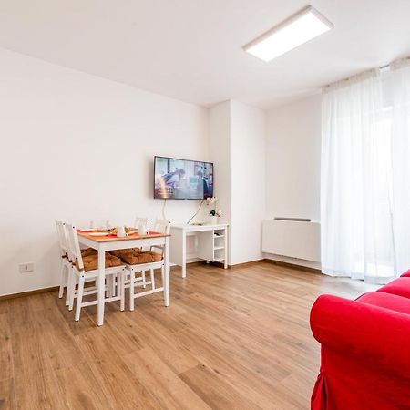 Central Station Apt With Parking Bari Extérieur photo