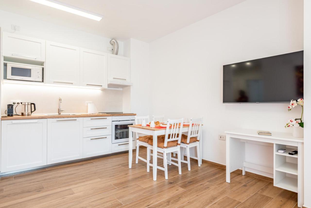 Central Station Apt With Parking Bari Extérieur photo